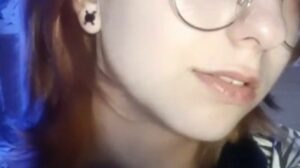 Polish girl f0rced to pay drug debts with her virginity