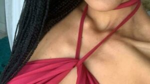 Ebony whore exposed
