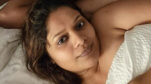 Hot sexy nri milf wife bhabhi brunette Ridhi nudes sex
