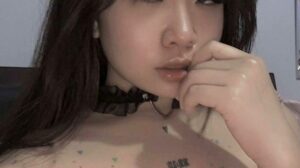 Asian Slut Vivian wants to be exposed again