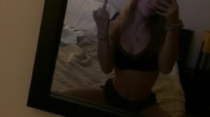 21yo slut wanna be seen